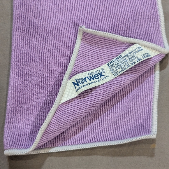 Norwex Basic Package Enviro Cloth & Window Cloth - Picture 3 of 8